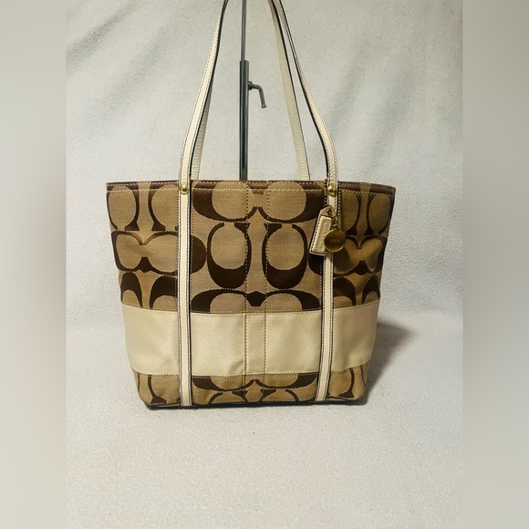 Coach Legacy Signature Tote Shoulder Bag - Picture 1 of 12
